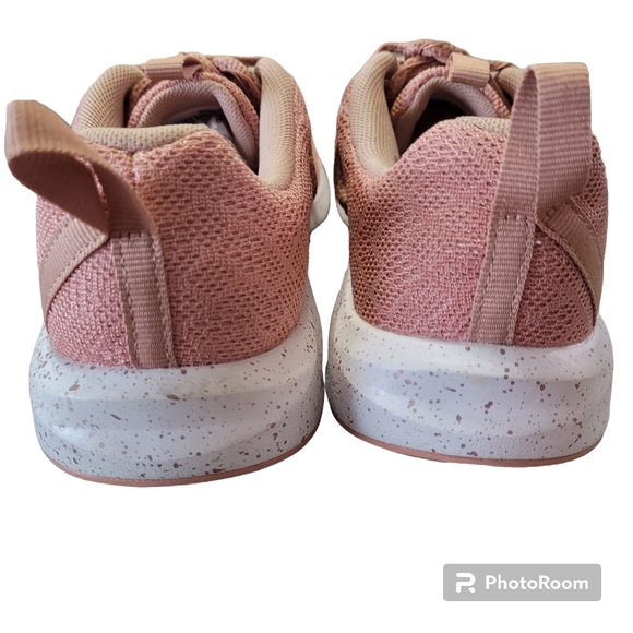 Puma Women's Tennis Shoes size 7 Pink Coral Color Speckled Soles Lace Up - Picture 3 of 8